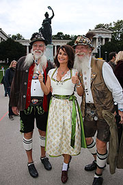 Gitta Saxx bei der Alpenherz Wiesn im Festzelt K&auml;fer Wiesn-Sch&auml;nke am 19.09.2017 (&copy;Foto: Martin Schmitz)